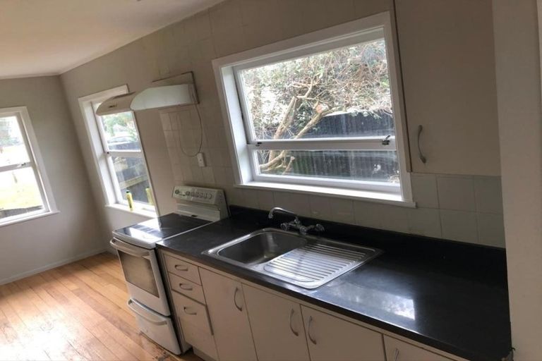 Photo of property in 25 Brentford Place, Manurewa, Auckland, 2102