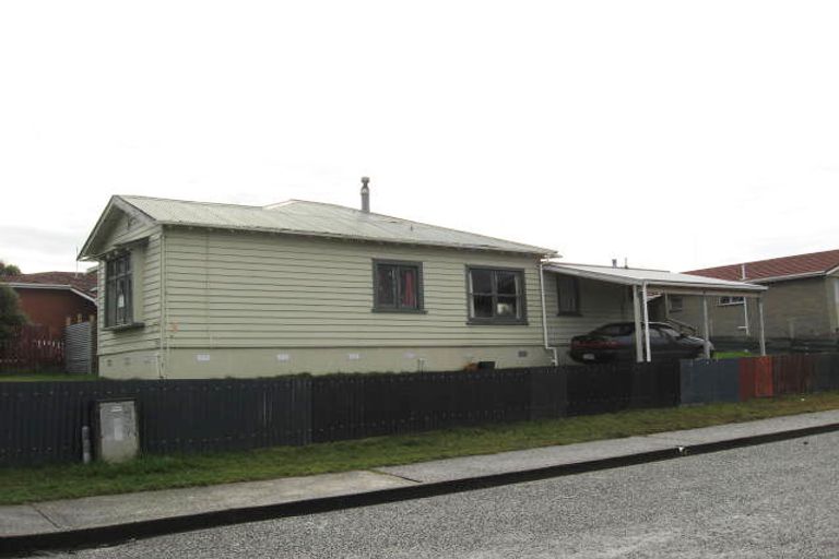 Photo of property in 18 Newbie Street, Heidelberg, Invercargill, 9812