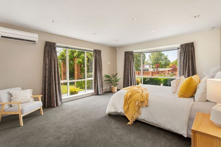 Photo of property in 317 Gardiners Road, Harewood, Christchurch, 8051