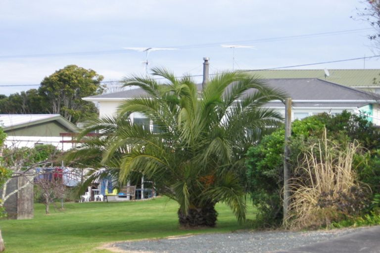 Photo of property in 20 Sea View Road, Leigh, Warkworth, 0985