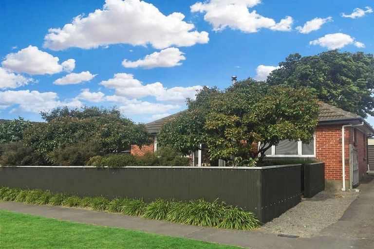 Photo of property in 112 Smith Street, Woolston, Christchurch, 8062