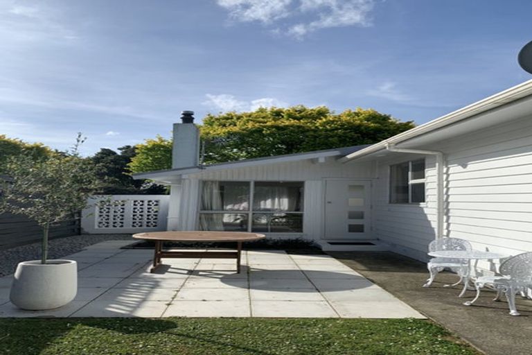 Photo of property in 53 John F Kennedy Drive, Milson, Palmerston North, 4414