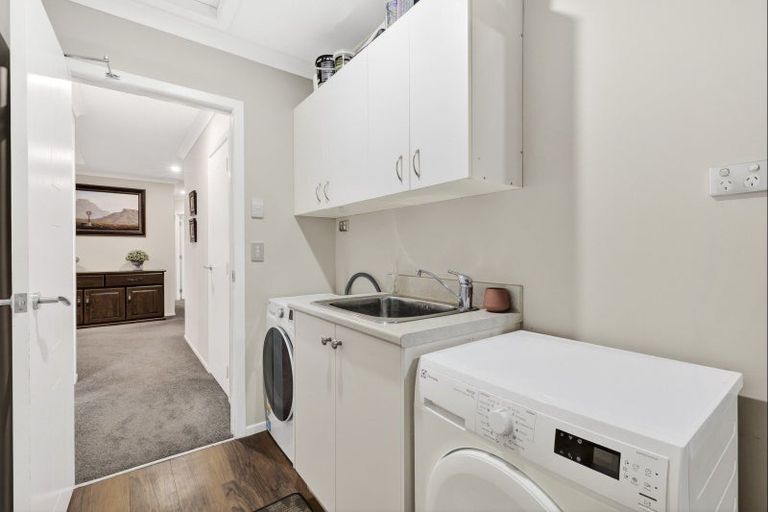 Photo of property in 4 Cooper Crescent, Cambridge, 3434