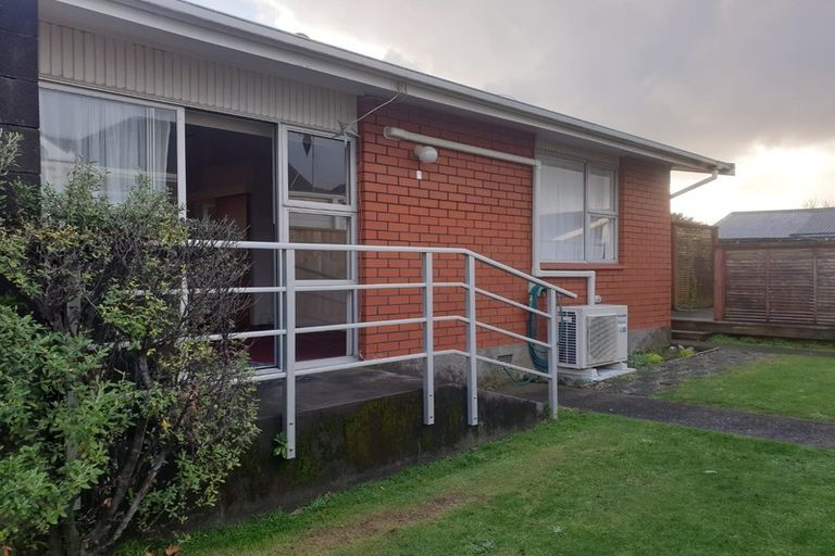 Photo of property in 1/58 Paynters Avenue, Strandon, New Plymouth, 4312