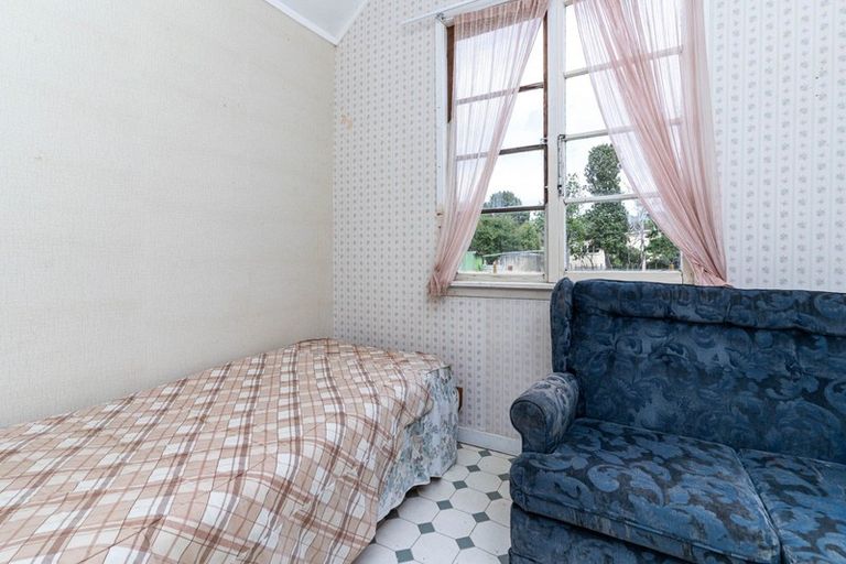 Photo of property in 30 Sandon Block Road, Ohingaiti, Hunterville, 4783