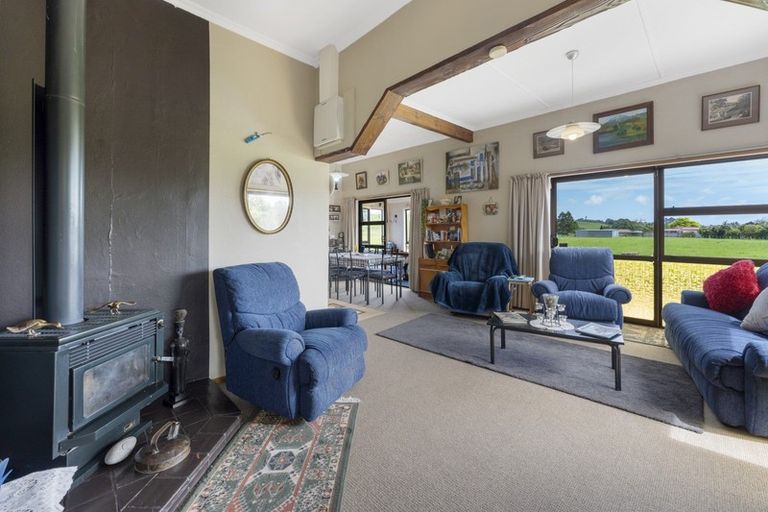 Photo of property in 1038 Mountain Road, Waiongana, Inglewood, 4389