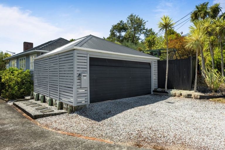 Photo of property in 1/27 Richards Avenue, Forrest Hill, Auckland, 0620