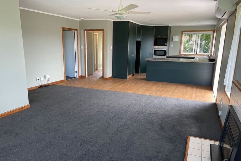 Photo of property in 4 Rathgar Road, Henderson, Auckland, 0610