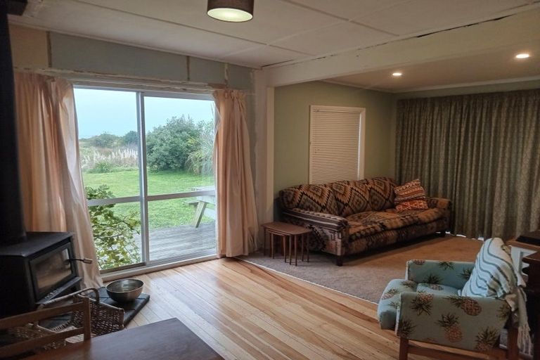 Photo of property in 21 Kent Avenue, Waitarere Beach, Levin, 5510