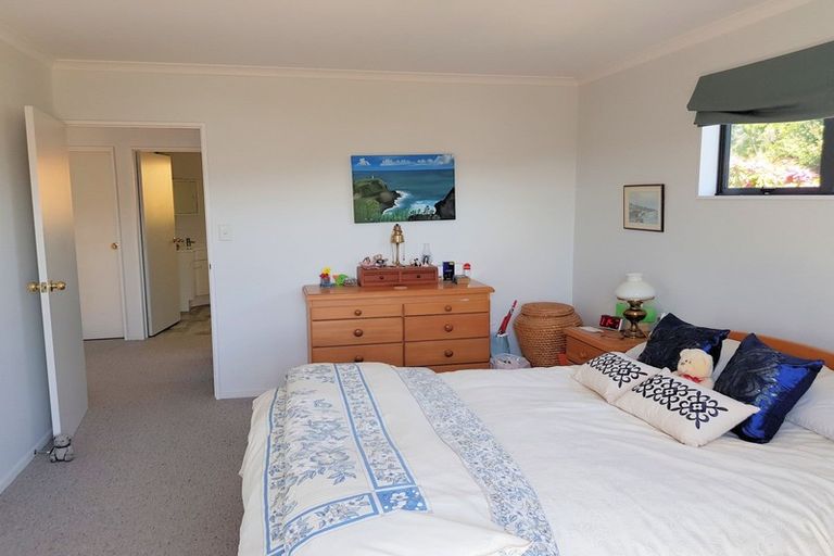 Photo of property in 17 Te Papau Crescent, Diamond Harbour, 8972