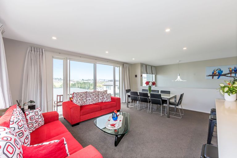 Photo of property in 42 Miller Rise, Silverdale, 0932