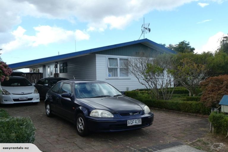 Photo of property in 180 Totara Drive, Pukete, Hamilton, 3200