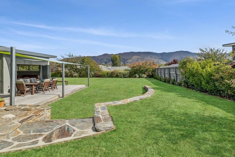 Photo of property in 79 Rob Roy Lane, Wanaka, 9305