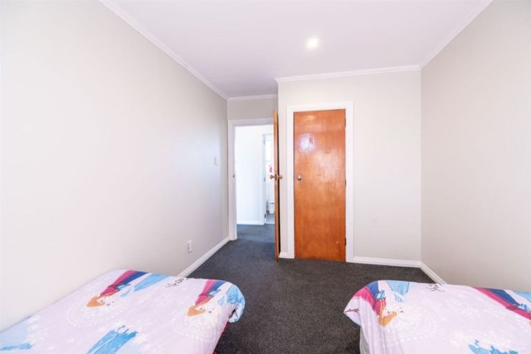 Photo of property in 30 Dickson Crescent, Hornby, Christchurch, 8042
