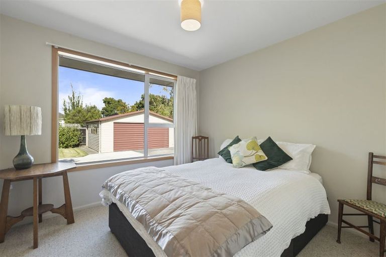 Photo of property in 6 Dulles Place, Papanui, Christchurch, 8053
