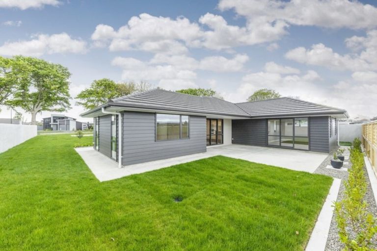Photo of property in 5 Grand Oaks Drive, Awapuni, Palmerston North, 4412