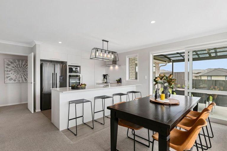 Photo of property in 2 Amelia Way, Pyes Pa, Tauranga, 3112