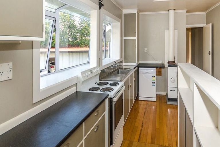 Photo of property in 46 Queen Street, Papakura, 2110