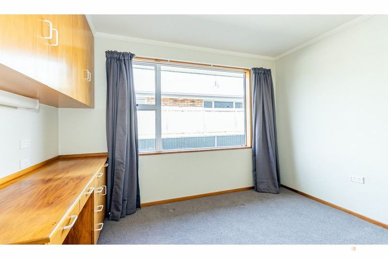 Photo of property in 19 Timaru Road, Waimate, 7924