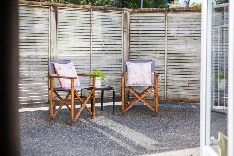 Photo of property in 5/126 Redwood Avenue, Tawa, Wellington, 5028