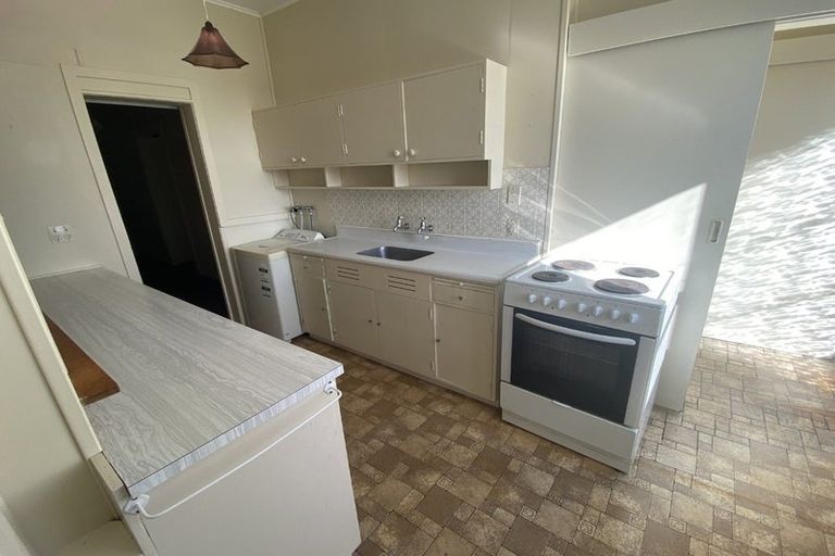 Photo of property in 123 Pendarves Street, New Plymouth, 4312