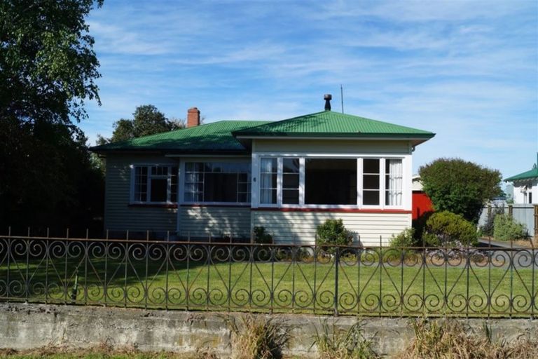 Photo of property in 6 Saint Leonards Street, Culverden, 7392