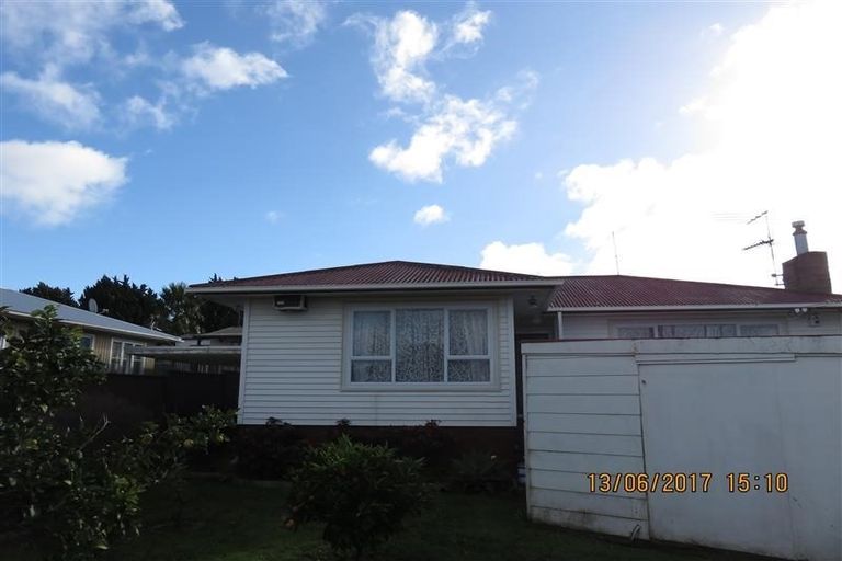 Photo of property in 5a Surrey Street, Hawera, 4610