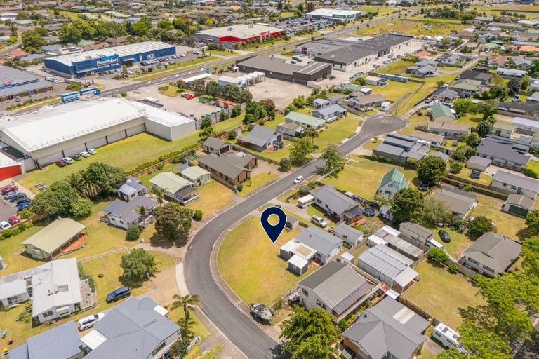Photo of property in 4 Endeavour Close, Whitianga, 3510
