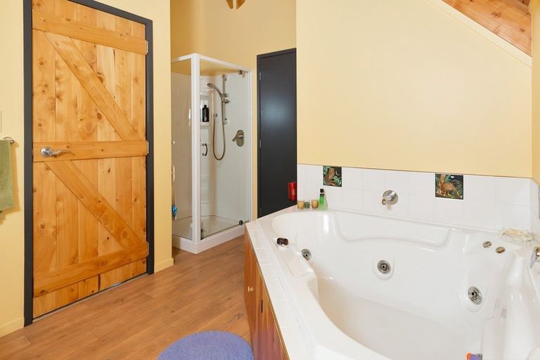 Photo of property in 296a Cove Road, Waipu, 0582