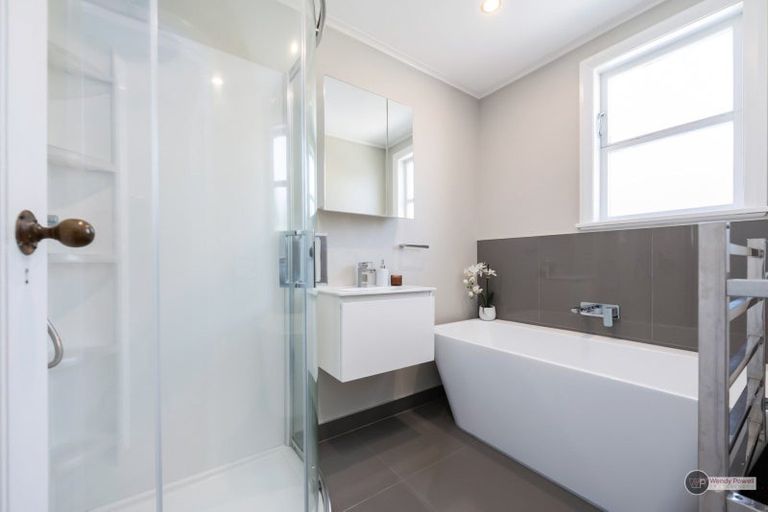 Photo of property in 9a Fergusson Street, Waterloo, Lower Hutt, 5011