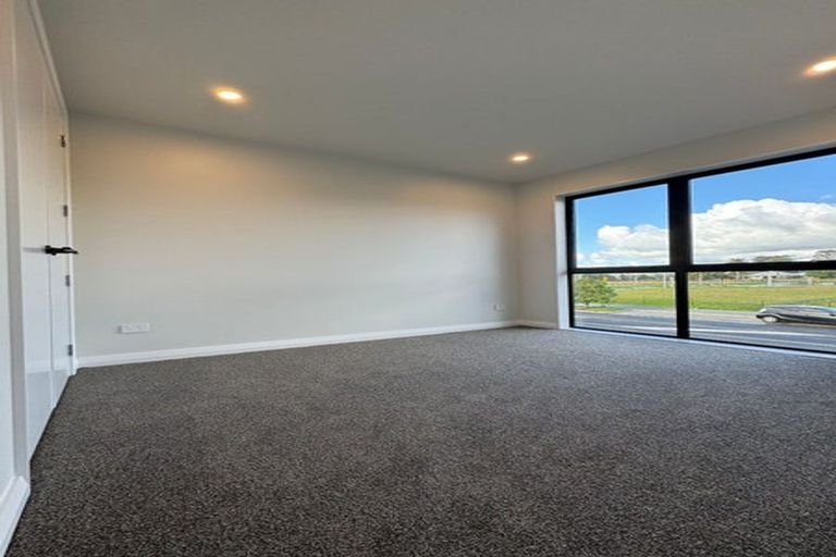 Photo of property in 31a Burberry Road, Karaka, Papakura, 2578