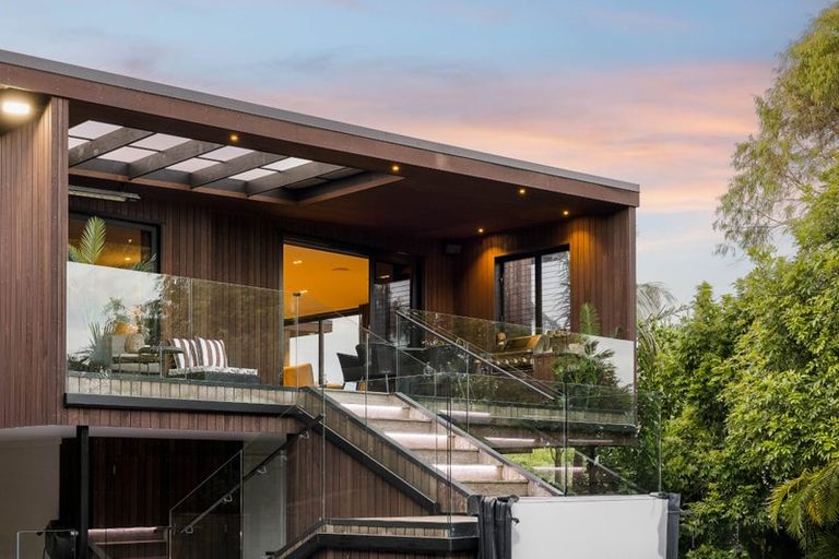 Photo of property in 24 Park Rise, Campbells Bay, Auckland, 0630