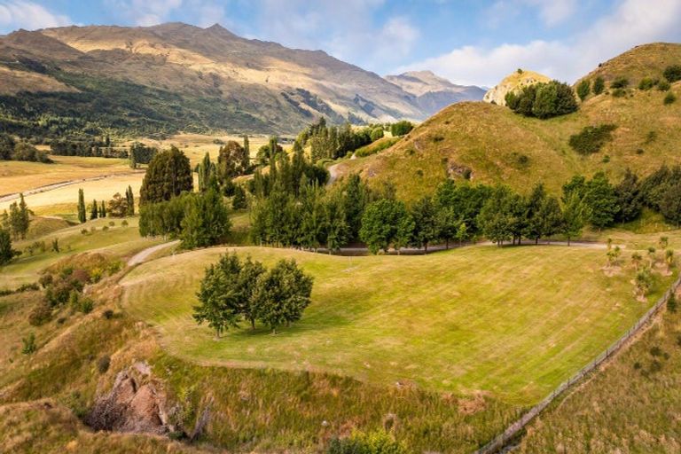 Photo of property in 80 Toka Road, Dalefield, Queenstown, 9371