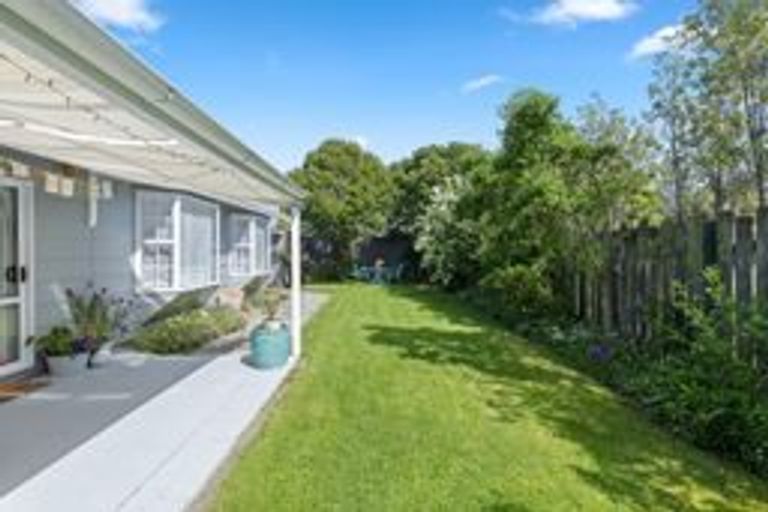 Photo of property in 16a Newbourne Crescent, Redwoodtown, Blenheim, 7201