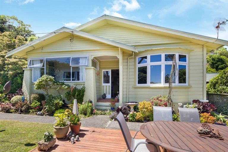 Photo of property in 45 Sheridan Terrace, Johnsonville, Wellington, 6037