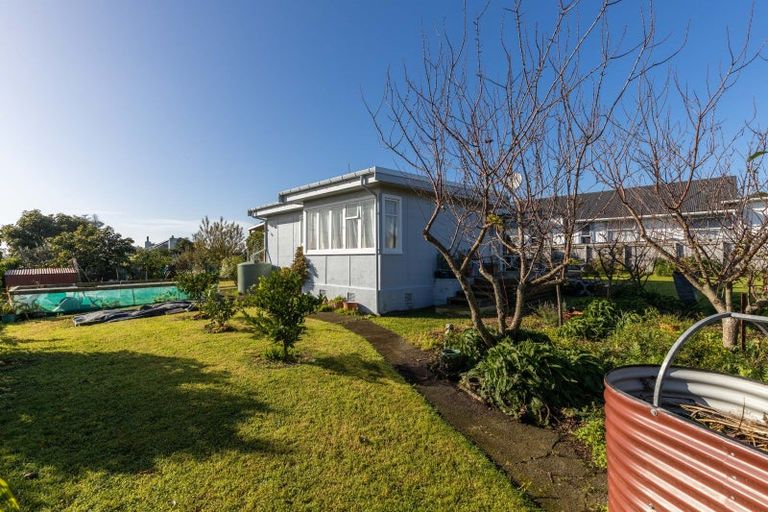 Photo of property in 52 Richmond Street, Waitara, 4320