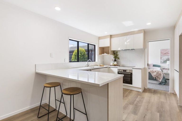 Photo of property in 13 Edendale Road, Somerville, Auckland, 2014