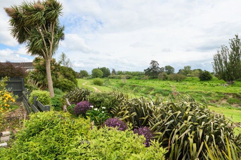 Photo of property in 35 Aintree Crescent, Awapuni, Palmerston North, 4412