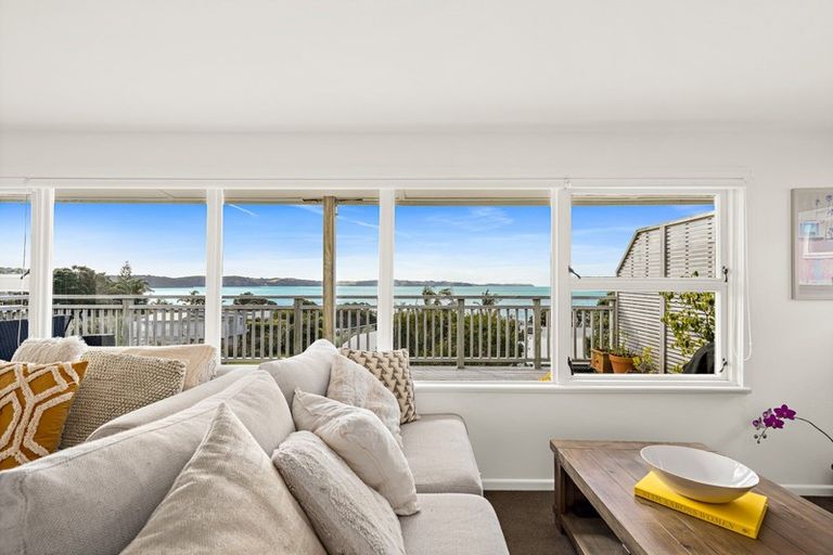 Photo of property in 6a Piccadilly Circus, Snells Beach, 0920