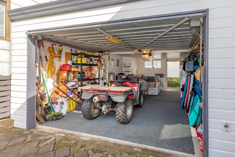 Photo of property in 23 Whiritoa Beach Road, Whiritoa, Whangamata, 3691