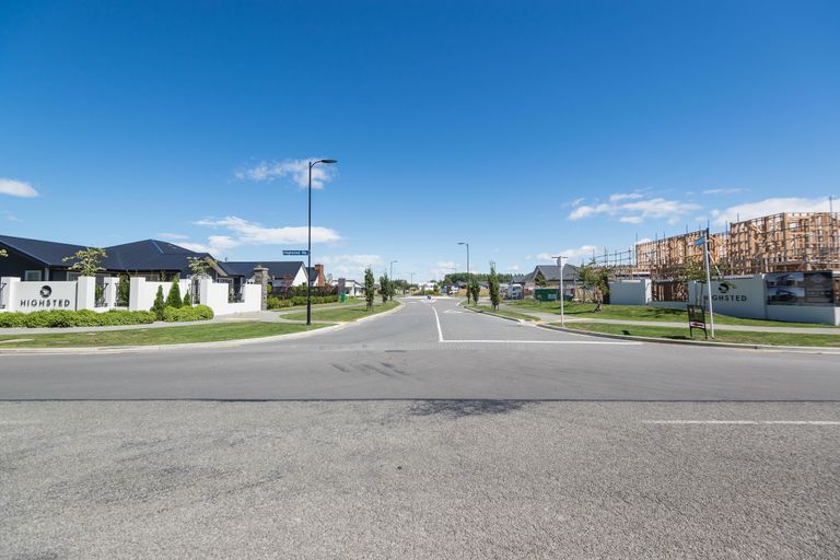 Photo of property in 8 Broadstairs Avenue, Casebrook, Christchurch, 8051