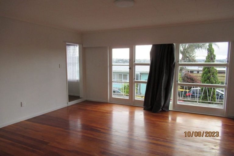 Photo of property in 55a View Road, Henderson, Auckland, 0612
