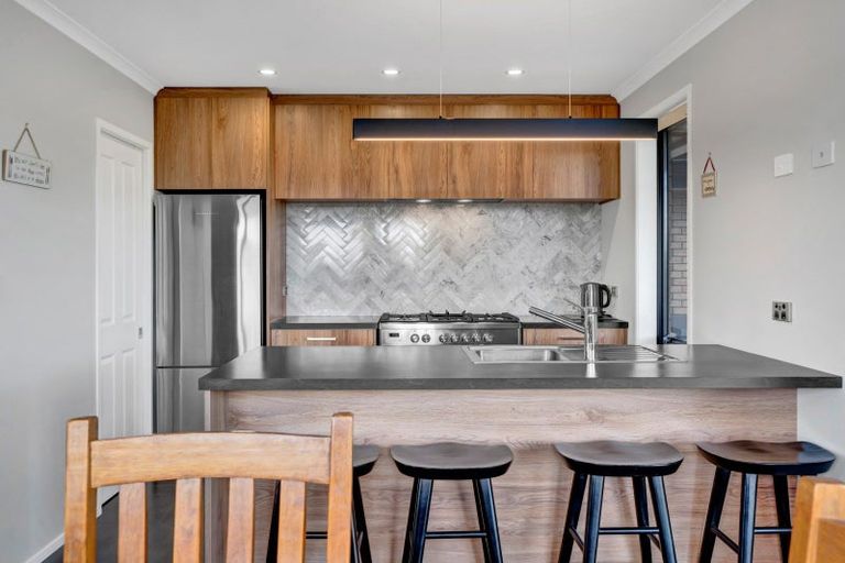 Photo of property in 37 Papawhero Drive, Bell Block, New Plymouth, 4312