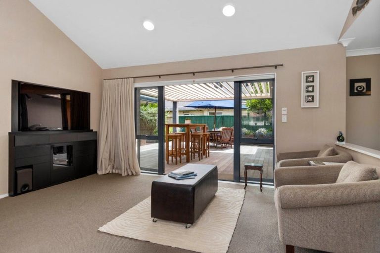 Photo of property in 16 Palm Beach Boulevard, Papamoa Beach, Papamoa, 3118
