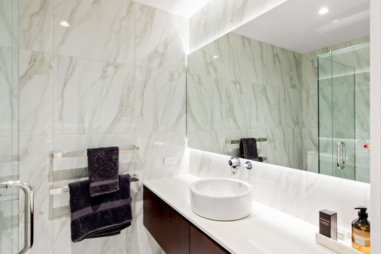 Photo of property in 54 Falconer Rise, Jacks Point, Queenstown, 9371