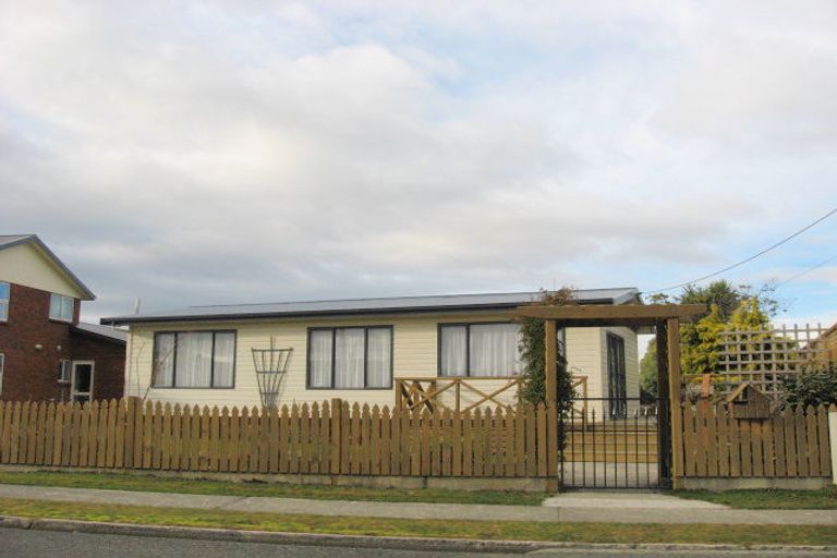 Photo of property in 20 Moana Crescent, Te Anau, 9600