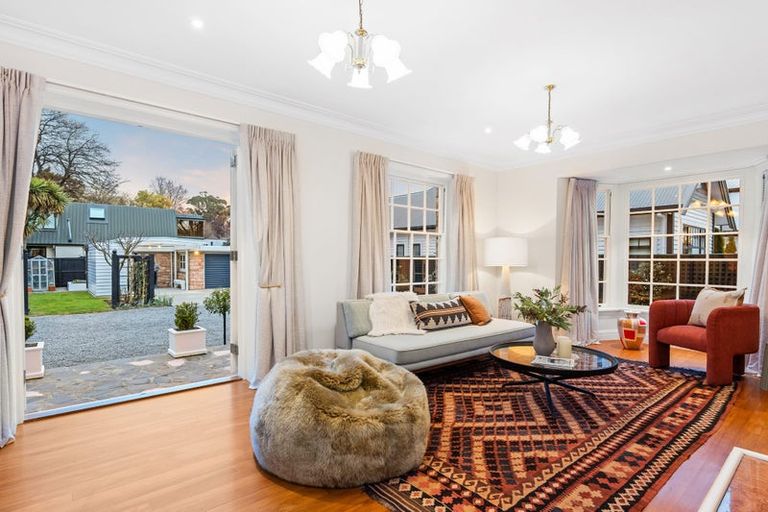 Photo of property in 34 Kahu Road, Fendalton, Christchurch, 8041