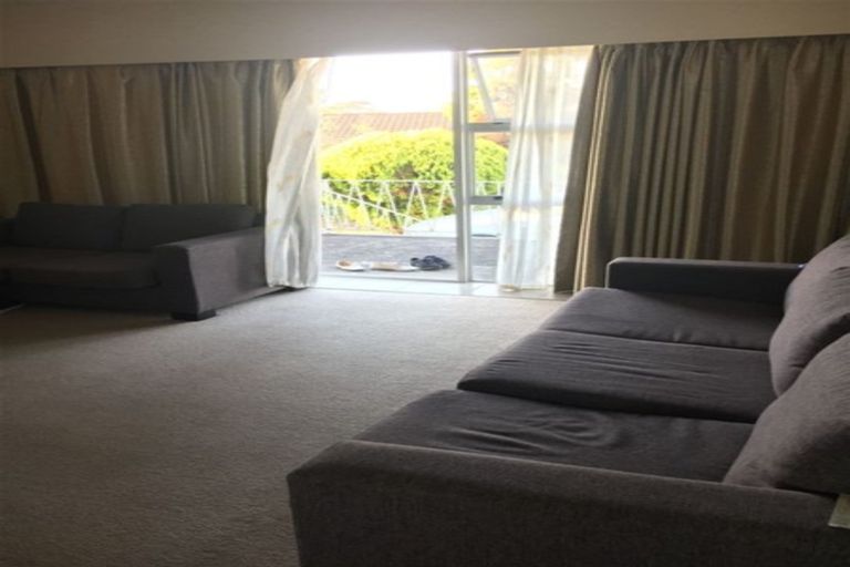 Photo of property in 114 Flanshaw Road, Te Atatu South, Auckland, 0610