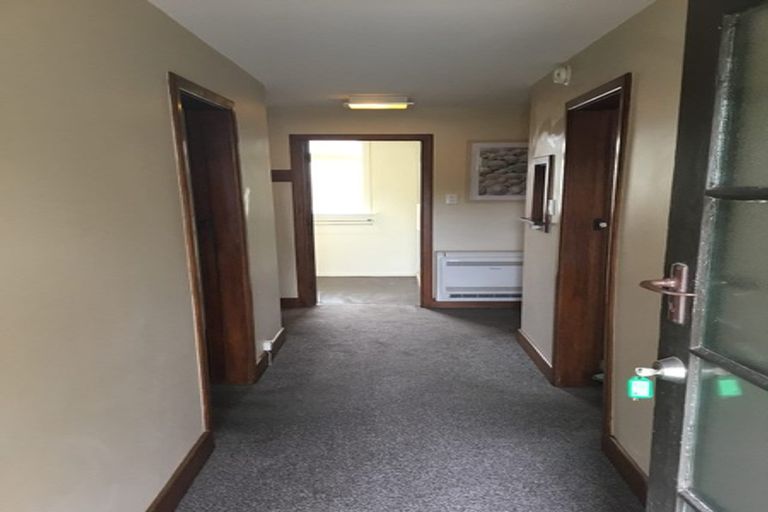 Photo of property in 118 Holly Road, St Albans, Christchurch, 8014