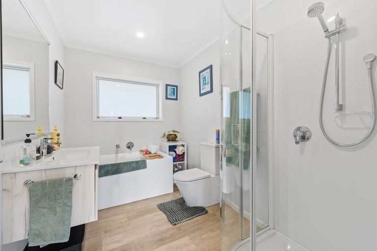 Photo of property in 3241 Paparoa-oakleigh Road, Paparoa, 0571